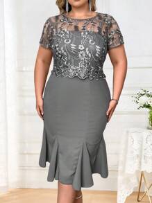 SHEIN Clasi 大尺碼女用刺繡網布美人魚連身裙 - 淺灰色 - 查看 3