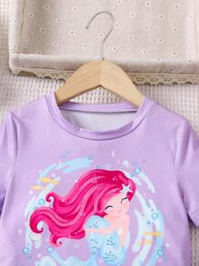 SHEIN Conjunto de top com estampa de sereia e saia de tule com estampa de escama para meninas jovens.