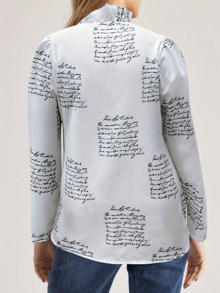 Camisa de talla grande informal decorada con hebillas y parches, con estampado de letras y cuello fruncido - Blanco - Añade 2
