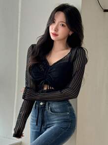 Dazy Designer 春夏短袖女式透视网眼短款上衣，V 领和系带外出上衣，节日透明，返校服装长袖女式上衣 - 黑色 - 查看 9
