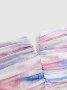 SHEIN MOD Top Corto Sin Hombros Con Pliegues Encogidos, Impresión Tie-dye Multicolor