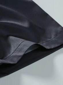 Manfinity Homme 男士卡通印花色塊短袖襯衫,日常穿搭,適用於春夏季 - 黑色 - 查看 4