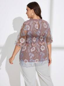 EMERY ROSE 大碼夏季上衣,具有花卉刺繡和鑲嵌鑰孔領口 - 綠色 - 查看 2