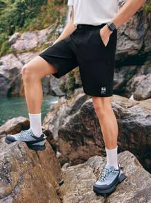 Gym Rark 男士户外短裤，带斜插口袋和字母印花，黑色短裤 - 黑色 - 查看 4