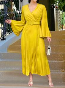 SHEIN Belle Kích thước lớn Cổ chữ V sâu Thắt lưng tay áo lá sen Xếp li Đầm - Màu vàng - Xem 3