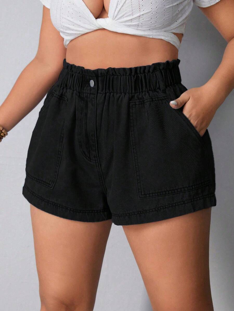 SHEIN LUNE Plus Size Elastic Waist Slanted Pocket Cuffed Denim Shorts - Black - View 1