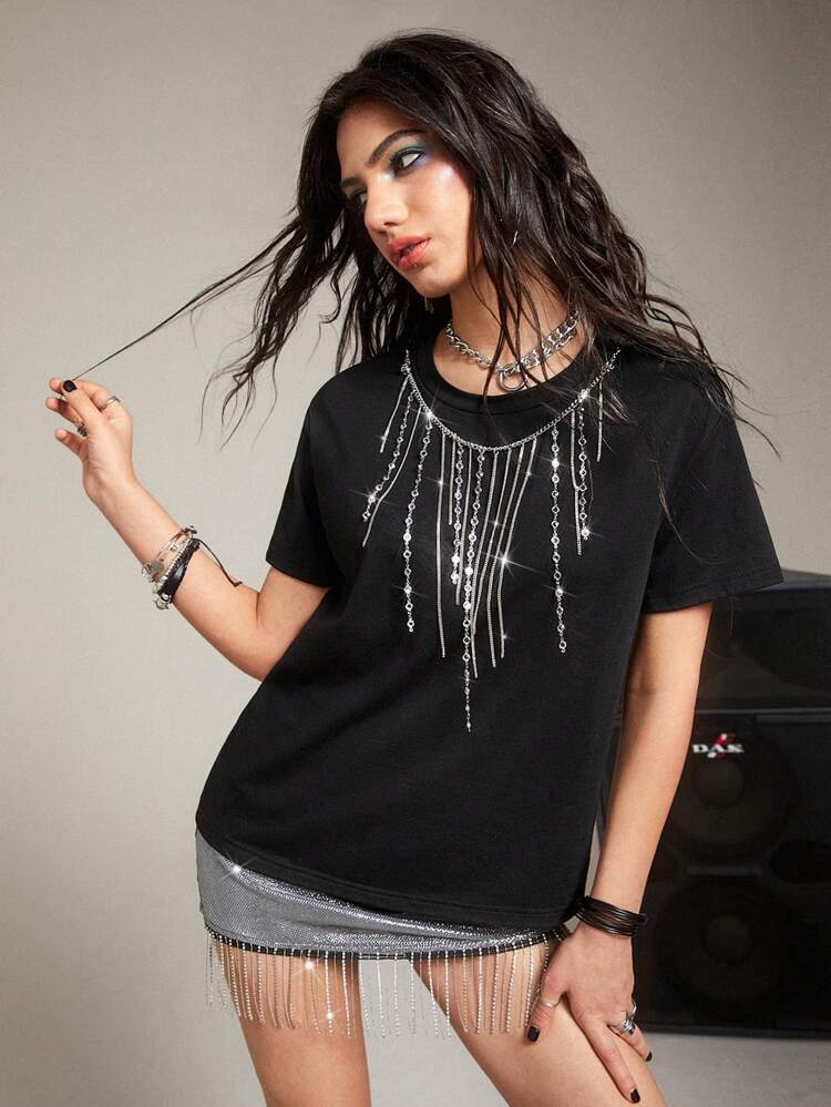 Chain Detail Round Neck Short Sleeve Casual T-Shirt