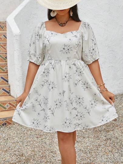 SHEIN VCAY Plus Size Floral Print Sweetheart Neck Puff Sleeve Dress