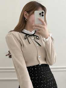 DAZY 可爱蕾丝领珍珠纽扣蝴蝶结长袖女式T恤秋季上衣 - 卡其色 - 查看 7