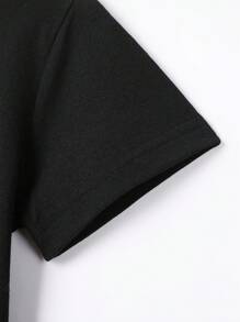 SHEIN T-shirt à manches courtes col rond pour garçon jeune, style décontracté d'été, avec motif de guide de dinosaure de bande dessinée