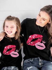 SHEIN Áo thun tay ngắn họa tiết đôi môi thường ngày cho bé gái, 95% cotton, phù hợp cho mùa hè, Ngày của mẹ (Bộ đôi mẹ và con, bán riêng 2 chiếc) - màu đen - Xem 1
