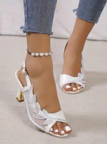 女士夏季水钻细节扣带闪亮露趾高跟凉鞋