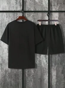 Manfinity Homme 男士加大碼夏季休閒宇航員印花短袖t恤和束口短褲 - 黑色 - 查看 2