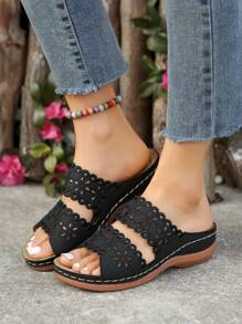 Sandalias deslizantes para mujer, nuevas para el verano talla grande, con diseño hueco a la moda, de plataforma gruesa, suela blanda y cuña para uso en exteriores - Negro - Ver 2