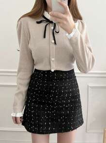 DAZY 可爱蕾丝领珍珠纽扣蝴蝶结长袖女式T恤秋季上衣 - 卡其色 - 查看 4