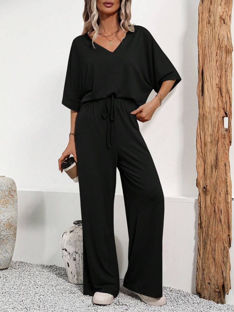 Women's Two Pieces Set - V-Neck Batwing Sleeve Top And Wide Leg Pants For Spring/Summer