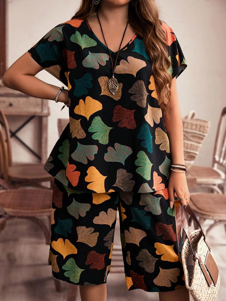 Plus Size Women's Summer Ginkgo Leaf Printed Short Sleeve T-Shirt And Loose Fit Shorts Country Two Pieces Set,Holiday Outfits Boho,Vacation/Spring