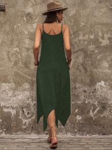SHEIN BohoFeels 女性夏季不對稱下擺休閒細肩帶連身裙,附帶口袋 - 軍綠色 - 查看 2