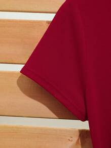 SHEIN 女士夏季休闲短袖 T 恤，带字母印花和圆领图案 T 恤女式上衣 - 紅色 - 查看 3