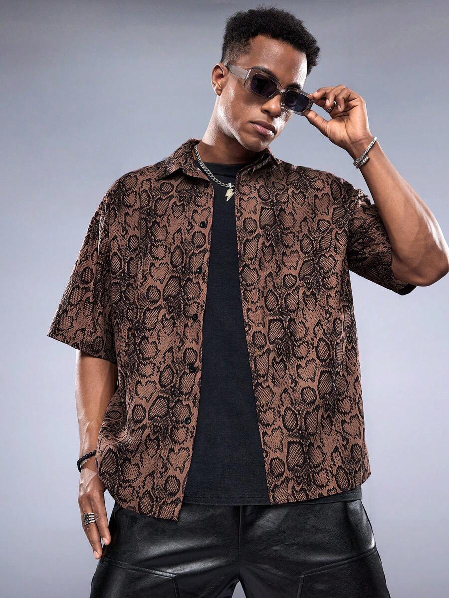 Manfinity RebelGame Men's Snake Print Woven Short Sleeve Shirt - Khaki - View 1
