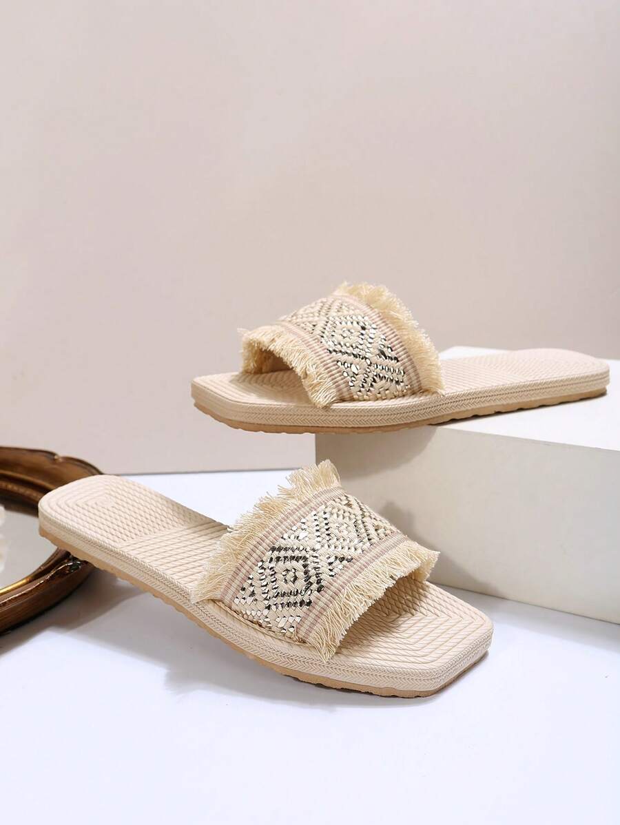 Fashionable & Versatile Women's Casual Summer Sandals, Comfortable Slip-On Flat Slippers For Beach & Vacation, Plus Size Available - Silver - View 1