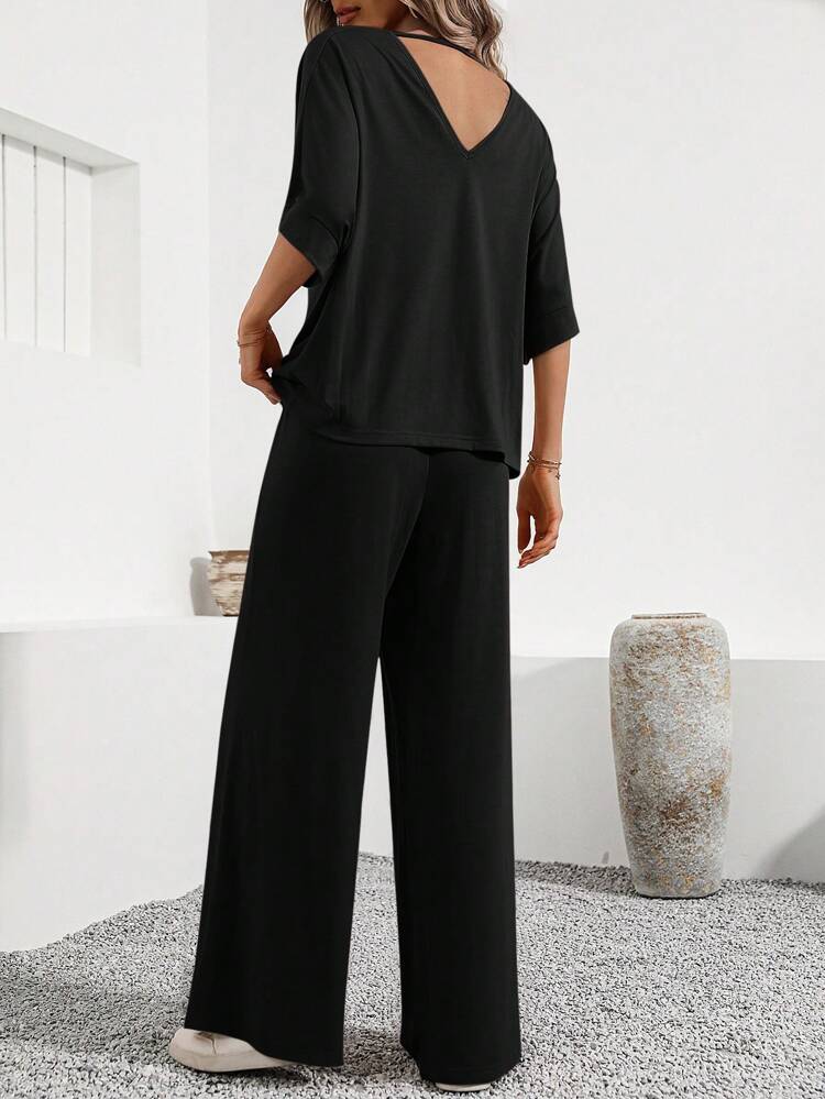 Women's Two Pieces Set - V-Neck Batwing Sleeve Top And Wide Leg Pants For Spring/Summer