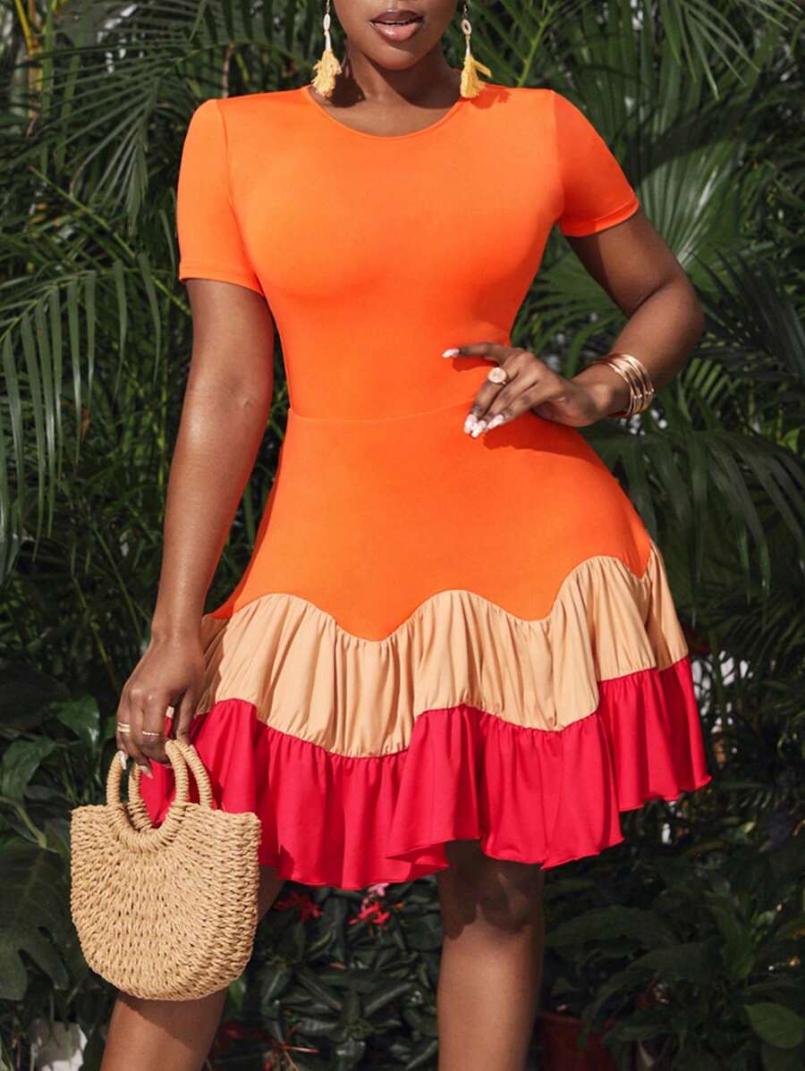 Slaydiva Vacation Date High Stretch Round Neck Music Festival Elegant Casual Short Sleeve Resort Style Multi-Color Color Block Pleated Design Stitching Slim Women's Dress