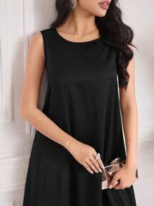 Al Najma Arabisches Damenkleid Mit Einfarbigen Flare Saum