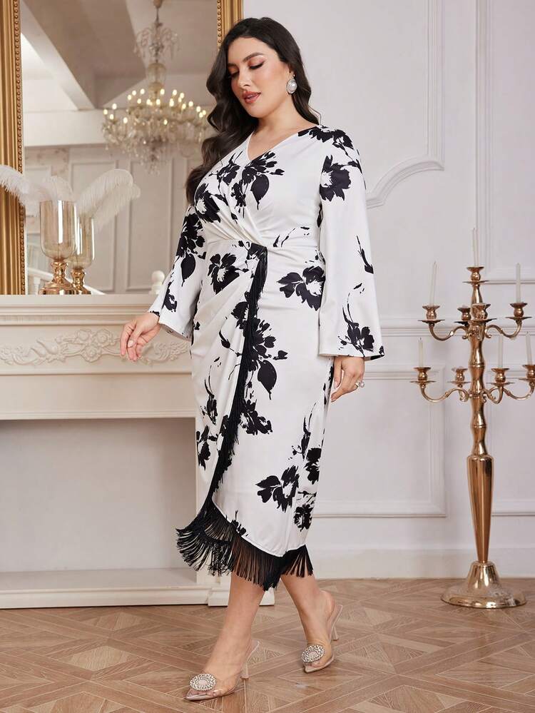 Plus Size Women's Spring/Summer Floral Print Bodycon Wrap Dress With Bell Sleeves And V-Neckline
