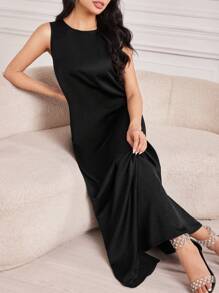 Al Najma Arabisches Damenkleid Mit Einfarbigen Flare Saum