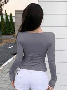 Dazy Star Áo thun dài tay cổ xếp ly mùa xuân viền bất đối xứng - Xám - Xem 5