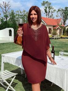 SHEIN X Scheana Plus Size V-Neck Rhinestone Accent Knit & Chiffon Splicing Short Sleeve Fitted Bodycon Mini Dress, For Christmas Burgundy Color Women Outfit - Burgundy - View 4