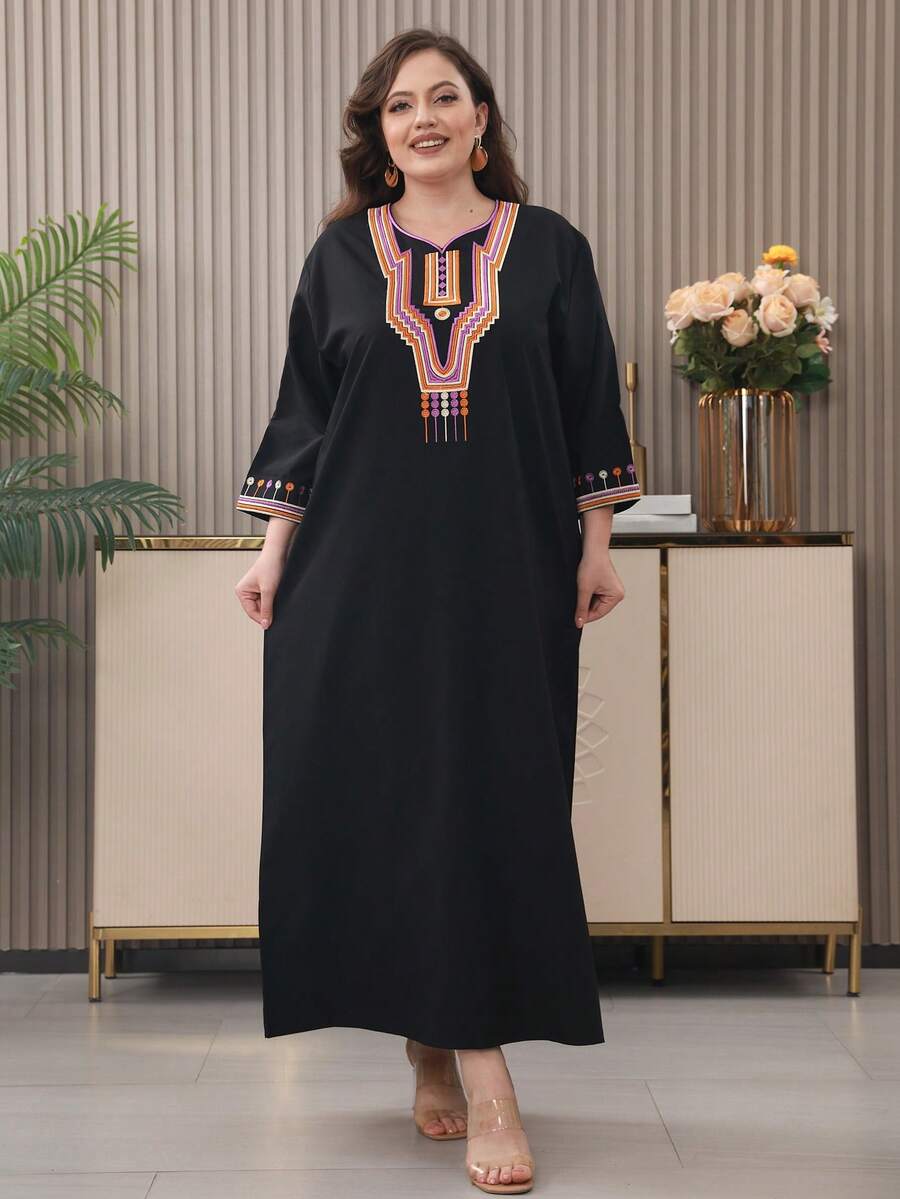 جلابية تراثية نسائي لون اسود تطريز عسيري ونقوشات ملونة من الأمام والجوانب و الأكمام - الأسود - مشاهدة 1