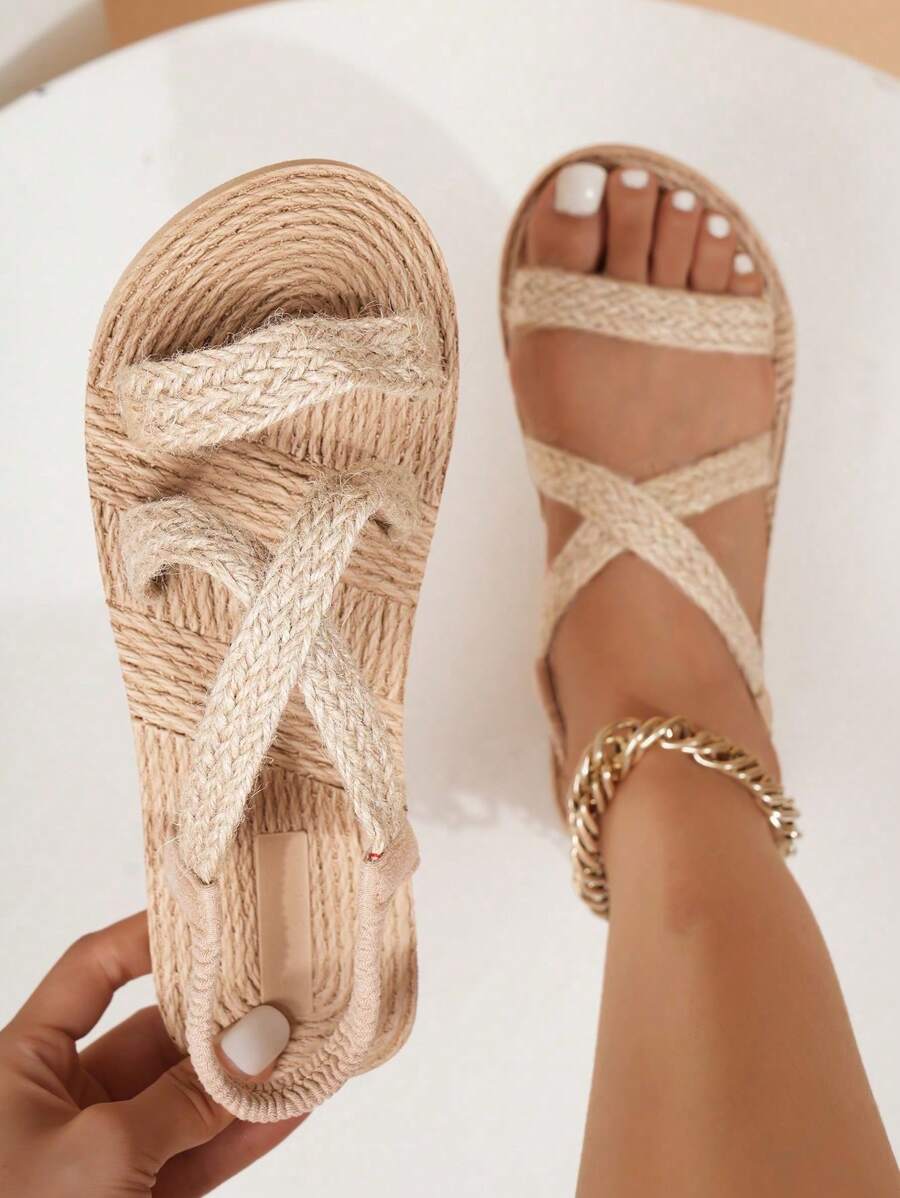 Women's Flat Sole Woven Straw Slippers, Slip-on Brown Sandals For Island Vacation And Leisure - Brown - View 1