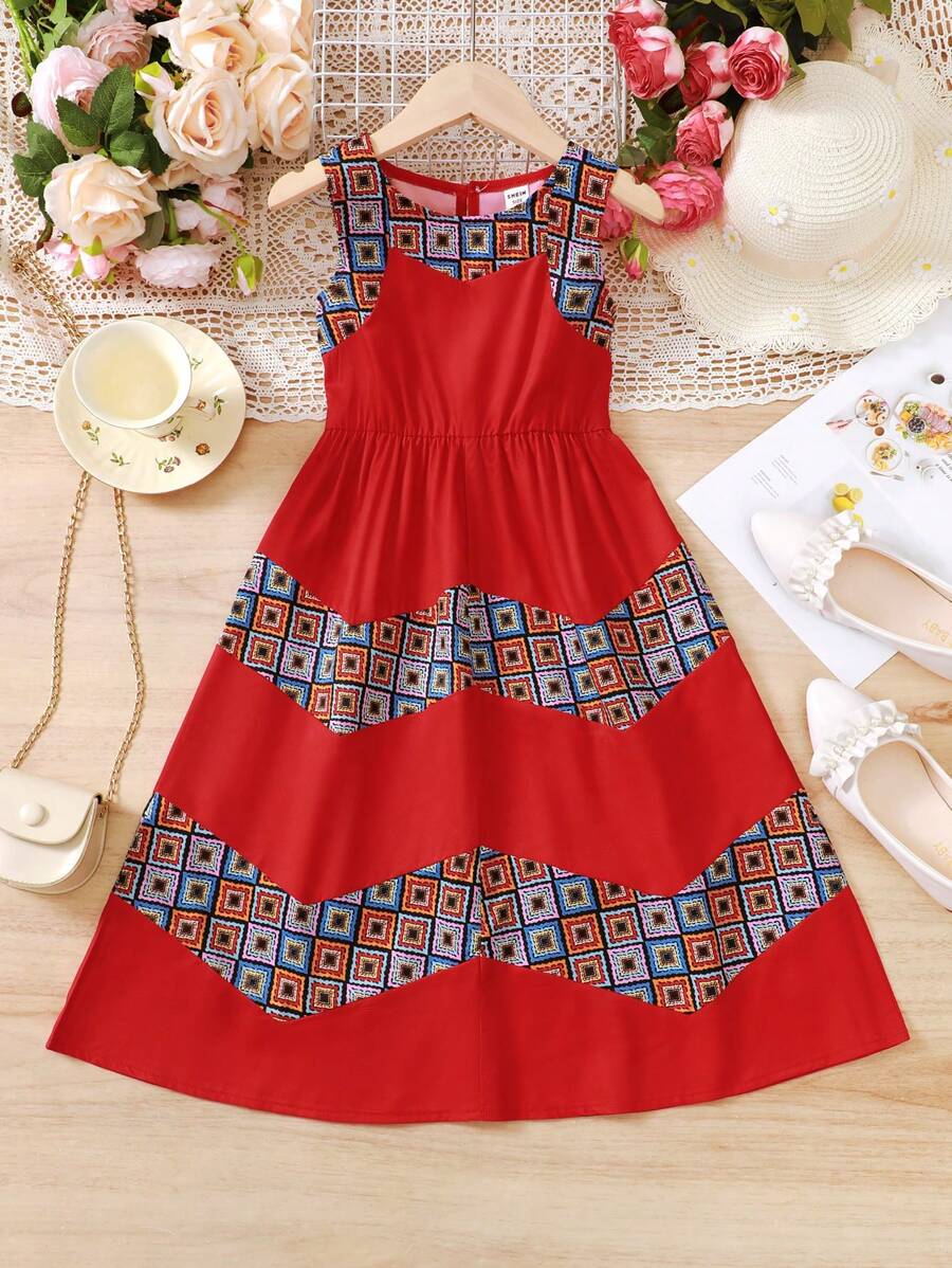 SHEIN Young Girl Sleeveless Dress With Zigzag Pattern And Scarf Print Design - Red - View 1
