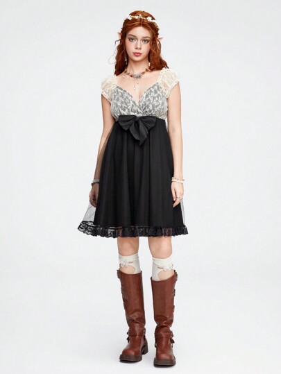 Kawaii فستان بيبي دول قصير باللون الأبيض والأسود من الدانتيل والحشوات المنمقة للنساء ل- ليلة رومانسية