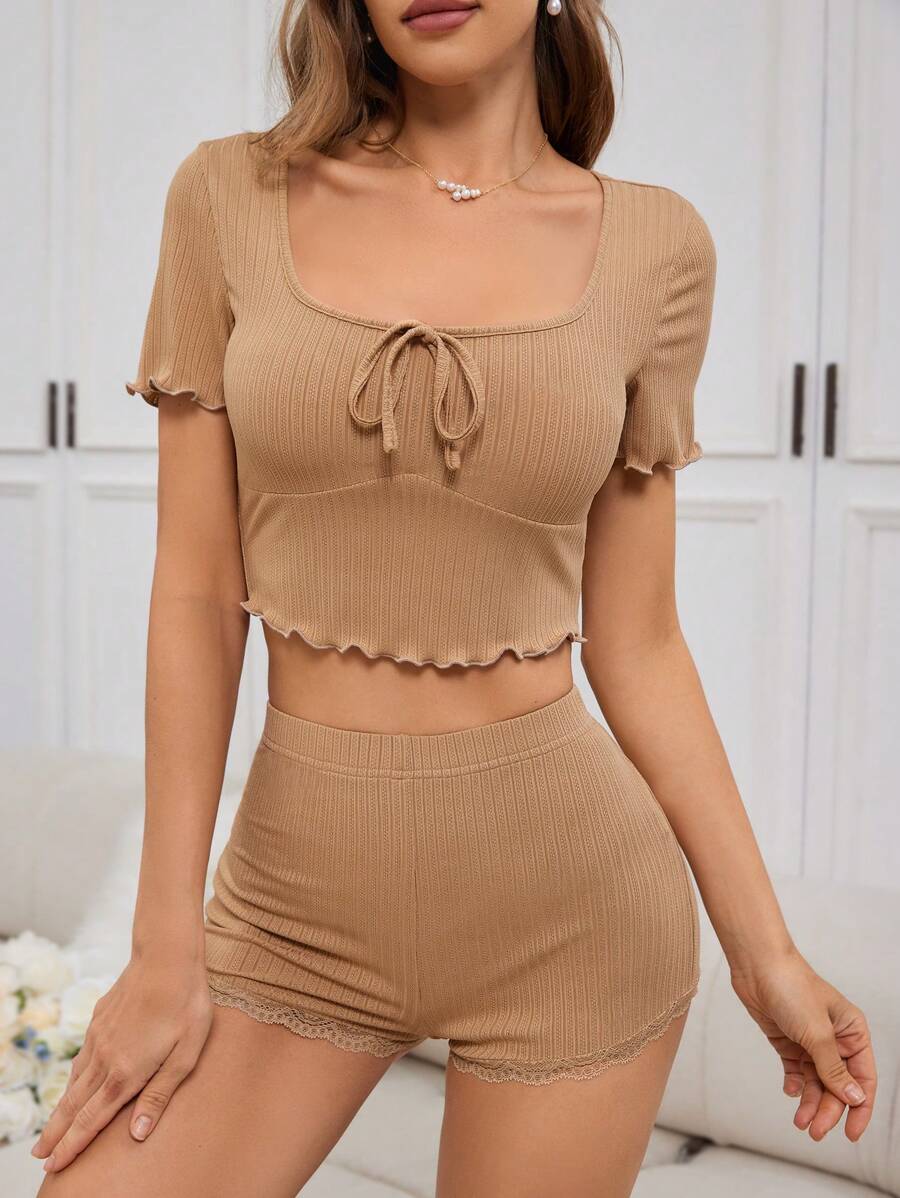 大碼實色方領奶油軟邊短上衣＆蕾絲邊短褲睡衣套裝 - 卡其色 - 查看 1