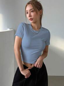 DAZY Women's Solid Color Slim Fit Cropped T-Shirt For Summer - Blue - View 3