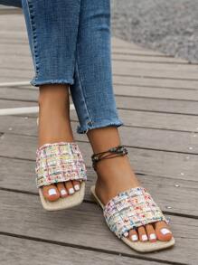 WRCVS Sandalias planas de verano para mujer, estilo nacional con bordado, tela de cuadros de colores, pantuflas con diseño al azar, calzado casual, San Valentín