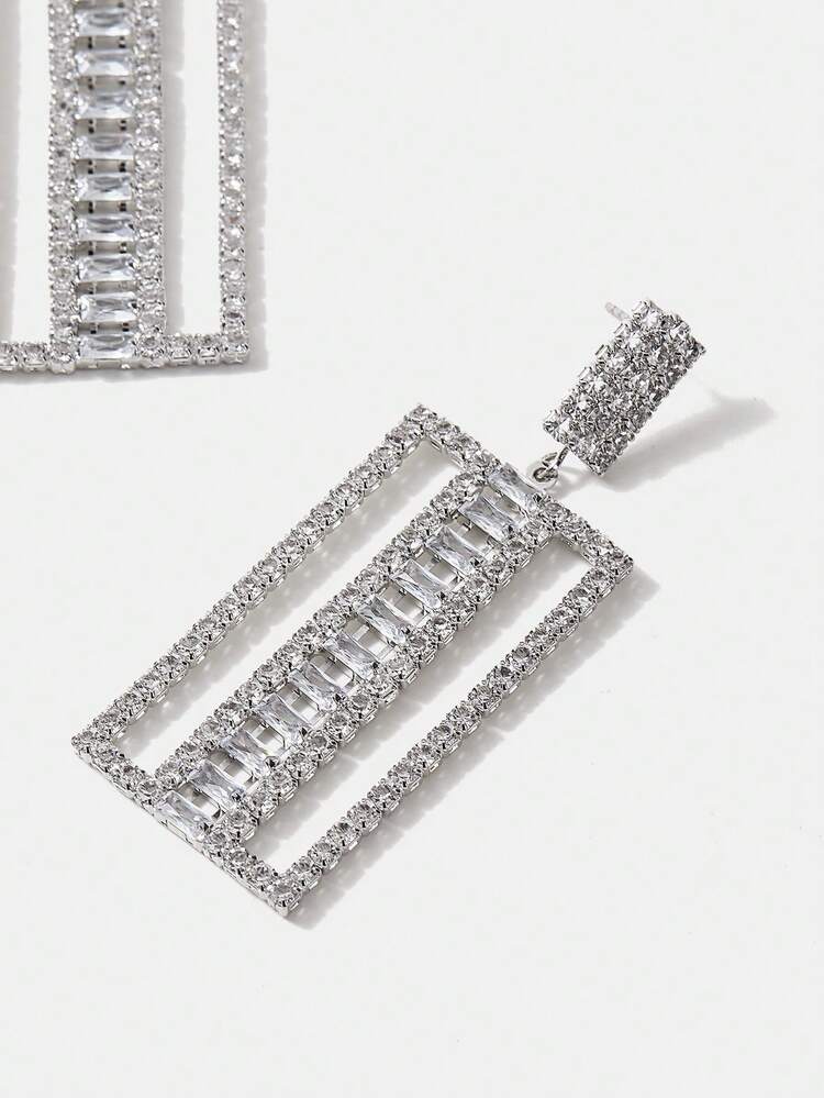 Women's Fashion Rhinestone Decorated Dangle Earrings