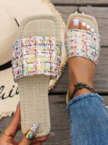 WRCVS Sandalias planas de verano para mujer, estilo nacional con bordado, tela de cuadros de colores, pantuflas con diseño al azar, calzado casual, San Valentín