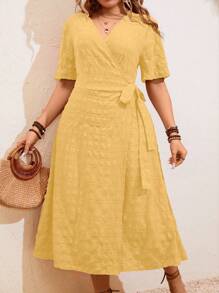 SHEIN Clasi Kích thước lớn Mùa hè Ngày lễ Màu thuần Kết cấu Đầm Với Chi tiết cà vạt - Màu vàng - Xem 4
