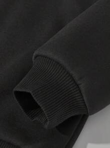 SHEIN 適合青少年女孩的動漫倒掛熊印花連帽衫和褲子套裝 - 黑色 - 查看 3