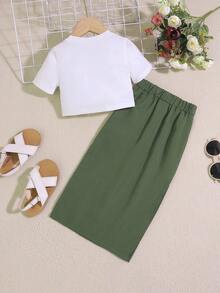 SHEIN Conjunto De 2 Piezas Para Niña Joven Con Estampado De Personaje, Incluye Shorts Y Camiseta Con Falda De Cintura Alta Con Diseño De Bolsillo, Un Atuendo Estilo Callejero Genial - Multicolor - Ver 2