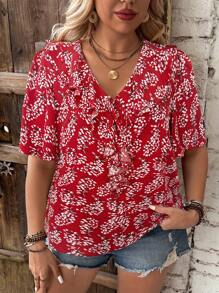 Breezaya Plus size zomerblouse met V-hals, bloemenprint, asymmetrische zoom, korte mouw, blouse met rucherand