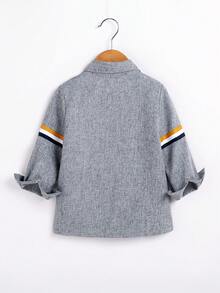 SHEIN 男童拼色鈕扣襯衫，下擺口袋設計，配有翻領 - 灰色 - 查看 2