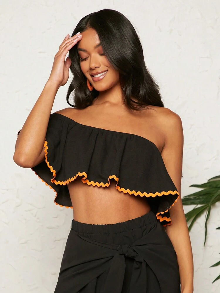 Summer Beach Boho Women's Off Shoulder Cropped Shirt With Pleats And Lace Decoration For Vacation
