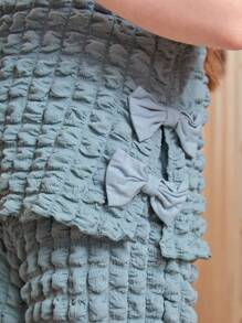 SHEIN Tween Girls' Knitted Bubble Checkered Shoulder Strap Short Sleeve T-Shirt And Straight Leg Pants Two-Piece Set