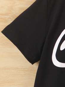 SHEIN Juego de camiseta de béisbol para niño joven con botones delanteros y estampado de letras y pantalones cortos