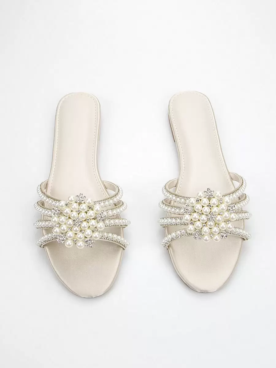 Women's Elegant Faux Pearl & Rhinestone Strap Decorated Beige Suede Fabric Comfortable Flat Sandals For Daily, Party Valentines